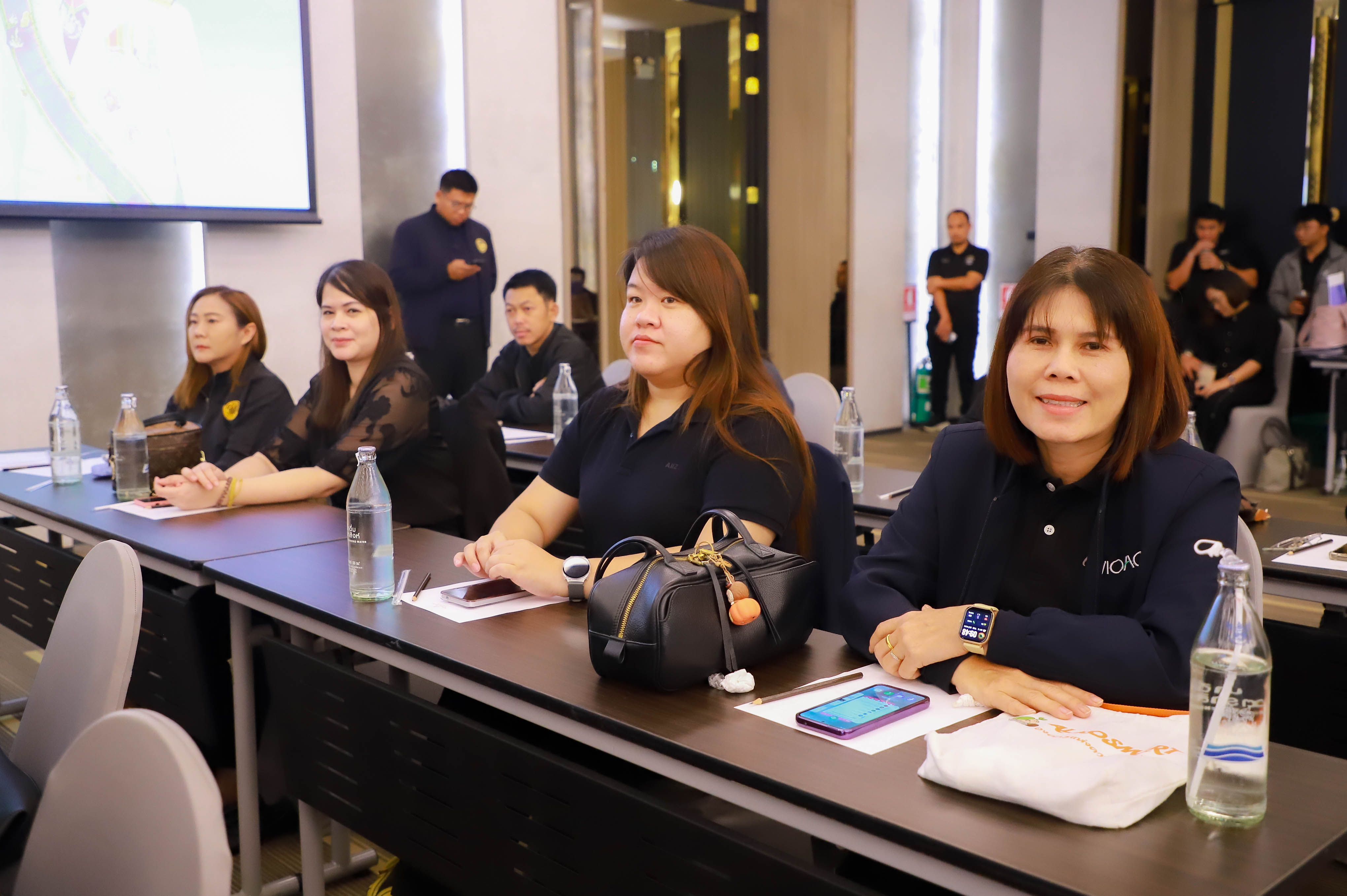 title - สะท้อนมุมมอง กำหนดทิศทาง 51 ปี ส.ป.ก. จัดที่ดินกว่า 36 ล้านไร่ หนุนเกษตรกร 2.98 ล้านครัวเรือน เลขาธิการ ส.ป.ก. เปิดสัมมนาฯ ยกระดับการทำงานมุ่งตอบโจทย์เกษตรกรในบริบทใหม่